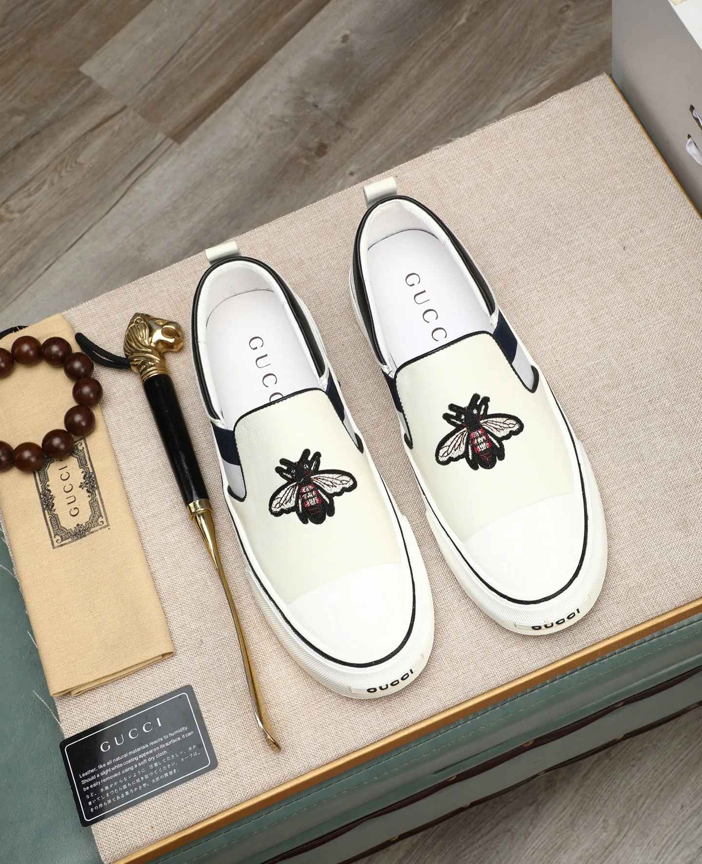 Men's shoes 💰460 GUCCI🔍🔍The latest models are on sale at the same time at the counter. Original calfskin imported from Italy, genuine leather lining, (high-end, extravagant, and classy) with exquisite workmanship. Soles: Original soles specially provided by the original factory. ⚠Exclusive double-layer movable molded soles are super comfortable⚠. Photos of the real thing🎬The real thing is even better🔍🔍"High quality·Follow the order" Code number 38-44